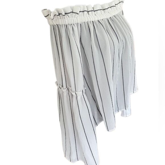 Abound white with black stripes off shoulder top with bell sleeves size L - Picture 5 of 6
